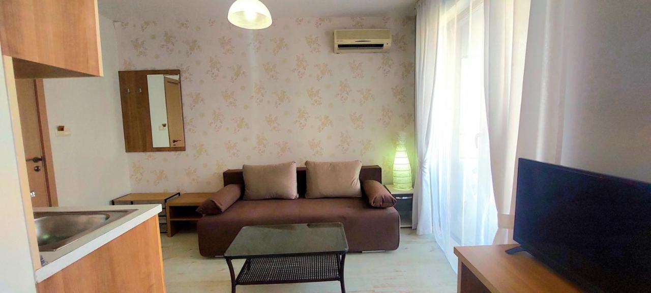 Menada Rainbow Apartments Napospart Kültér fotó