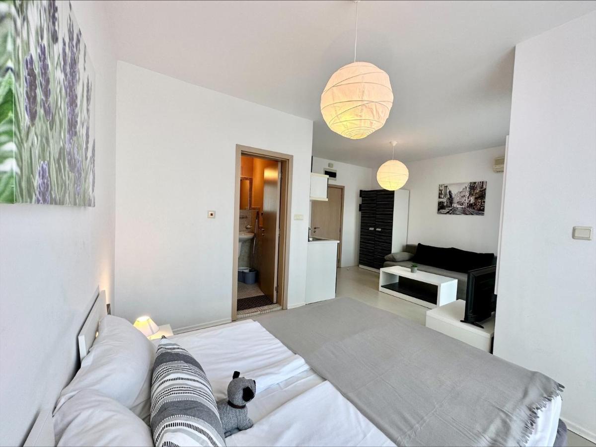 Menada Rainbow Apartments Napospart Kültér fotó