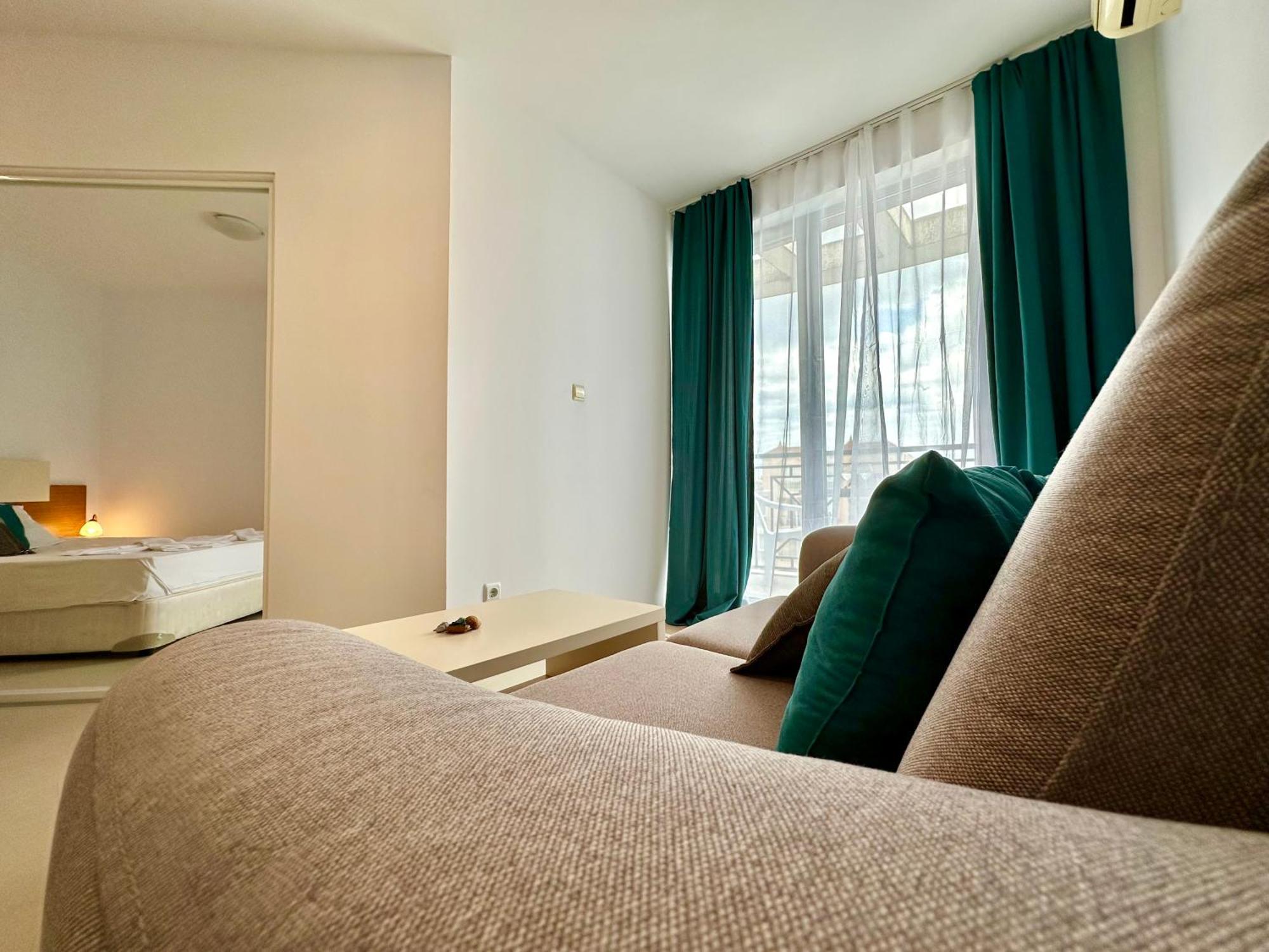 Menada Rainbow Apartments Napospart Szoba fotó